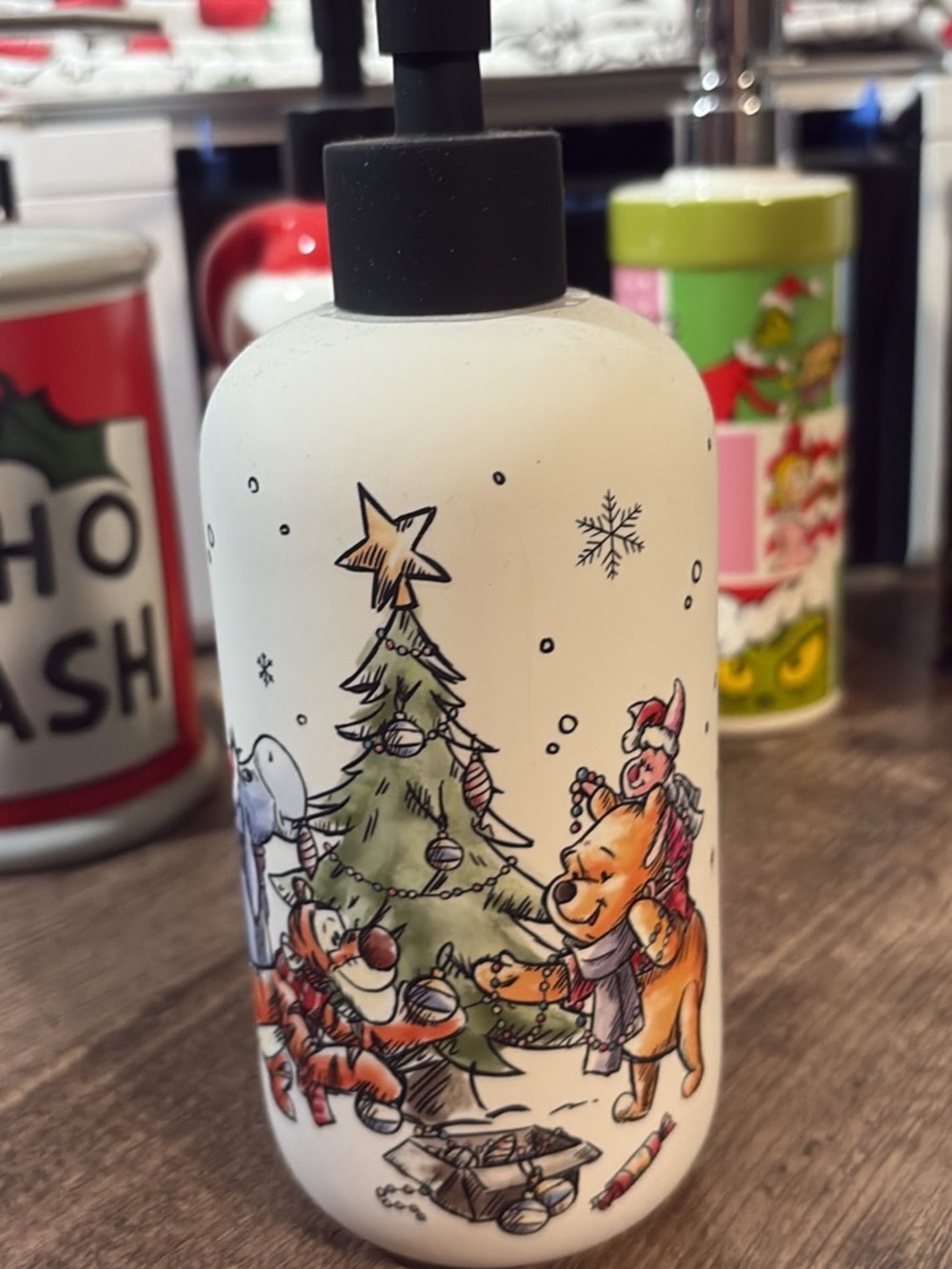 Winnie soap pump